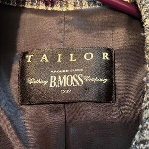Tailor B. Moss Women's Elegant Gray Blazer